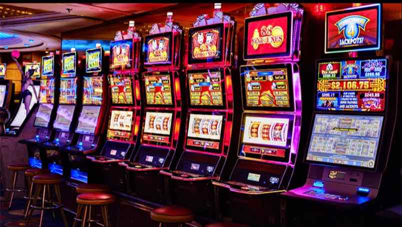 Cùng giải đáp slot game là gì